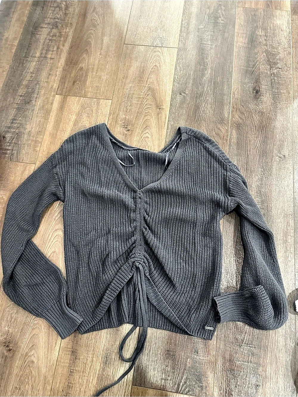 Hollister Gray Ruched Ribbed Sweater Size Medium